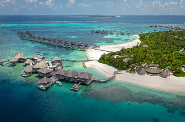 Tailor Made Holidays & Bespoke Packages for Six Senses Laamu
